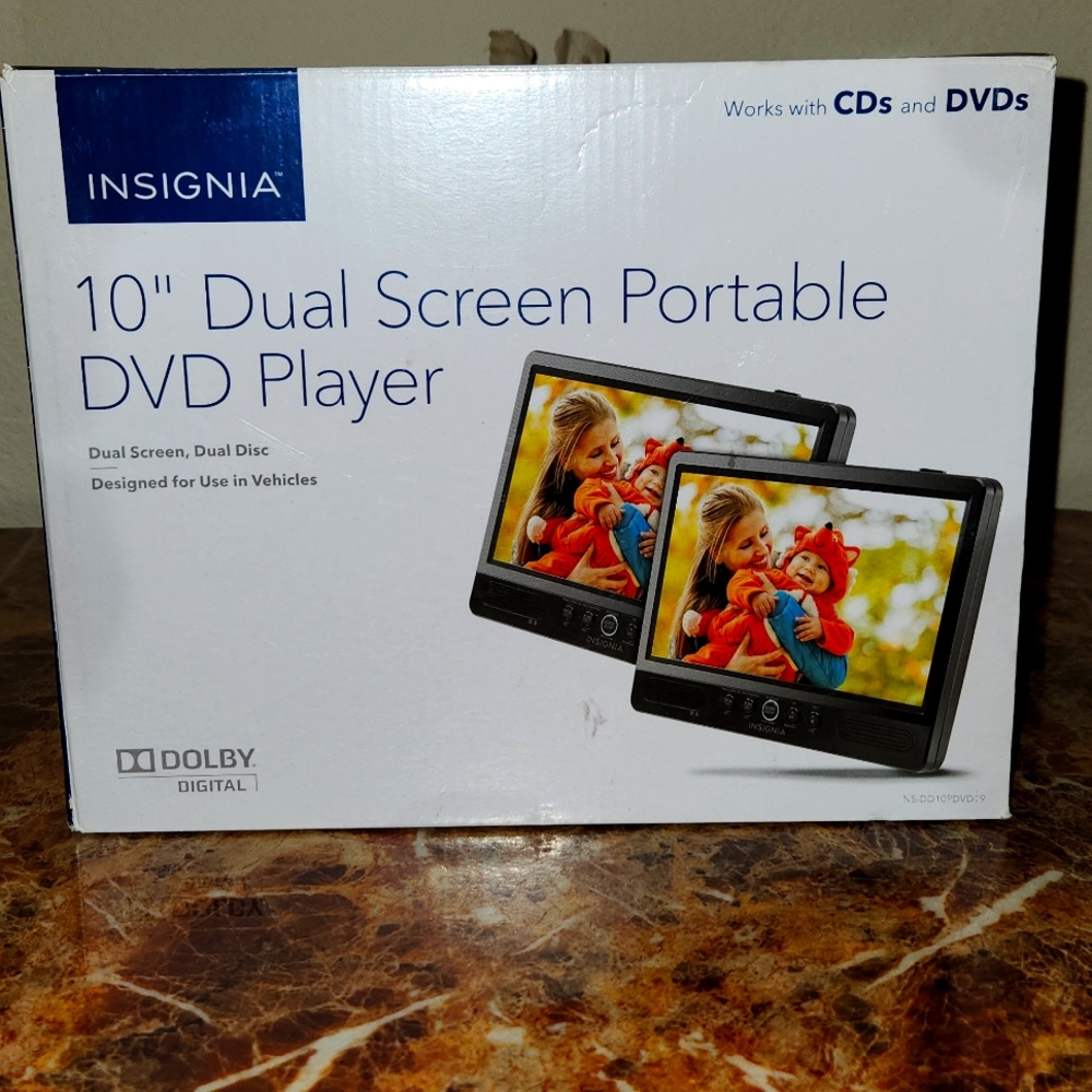 10" DUAL SCREEN PORTABLE DVD PLAYER